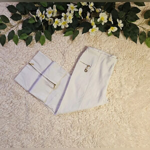 Joseph Ribkoff Classic Spring Capris w/Gold zippers and heart charm